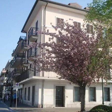 Riviera Appartament *